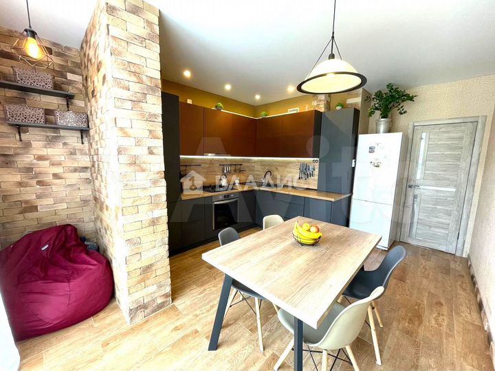 3-к. квартира, 75 м², 2/8 эт.