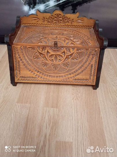 Хлебница деревянная