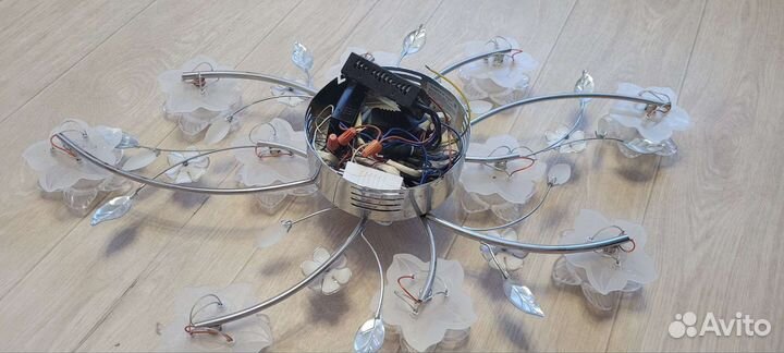 Люстра с пультом