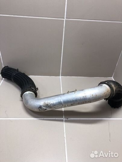 Патрубок интеркулера левый Ssang Yong Actyon New