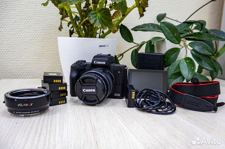 Canon EOS M50 + kit 15-45