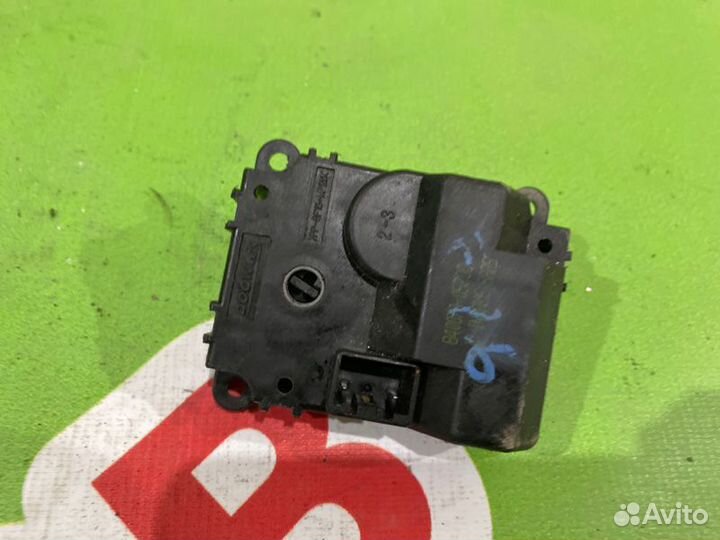 Моторчик заслонки отопителя Kia Sportage 2 2.0