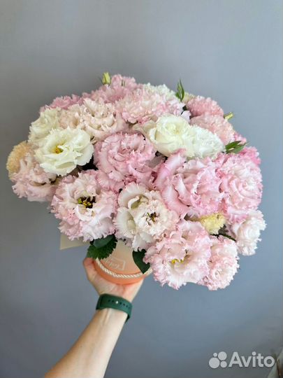 Композиция из эустомы