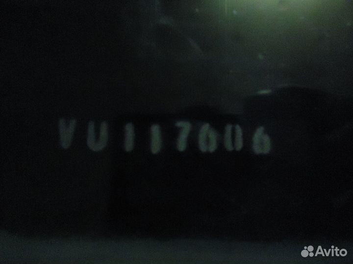 Стекло задней левой двери Chrysler Voyager 3