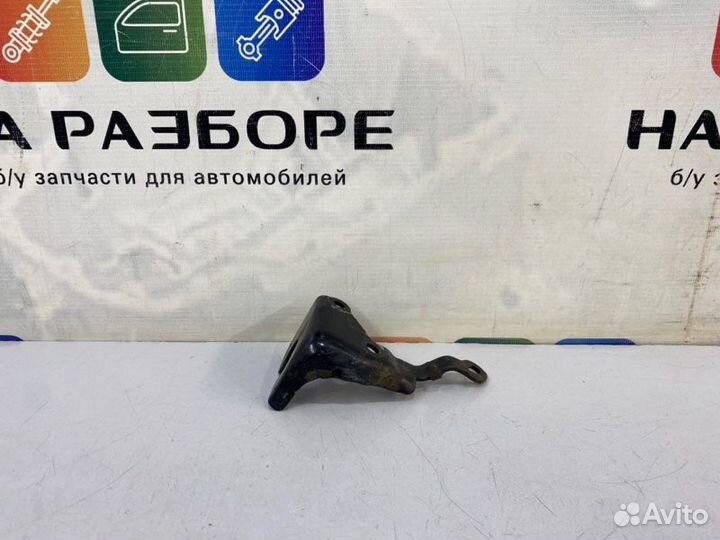 Кронштейн троса кпп Toyota Rav4 XA40 2AR-FE 2014