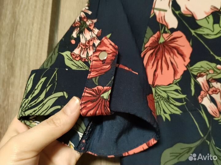 Платье zolla на весну, принт цветочный, S