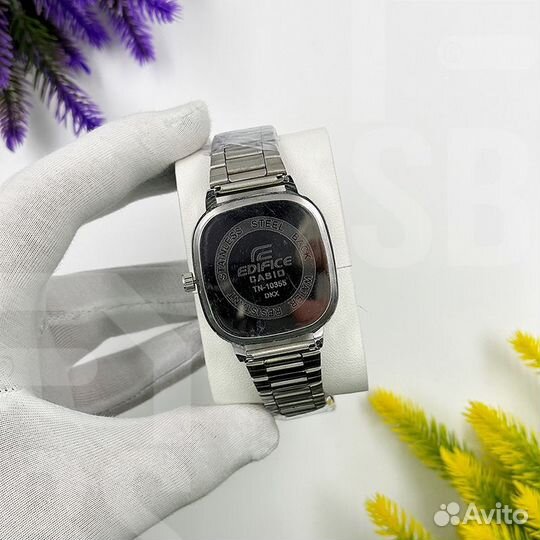 Часы Casio Quartz Новые