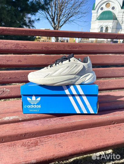 Кроссовки Adidas Ozelia