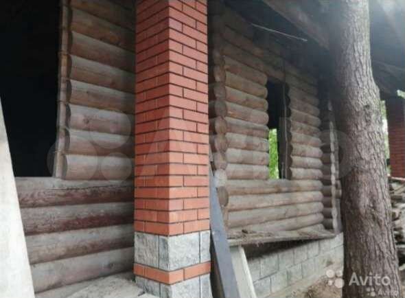 Дом 243 м² на участке 8 сот.