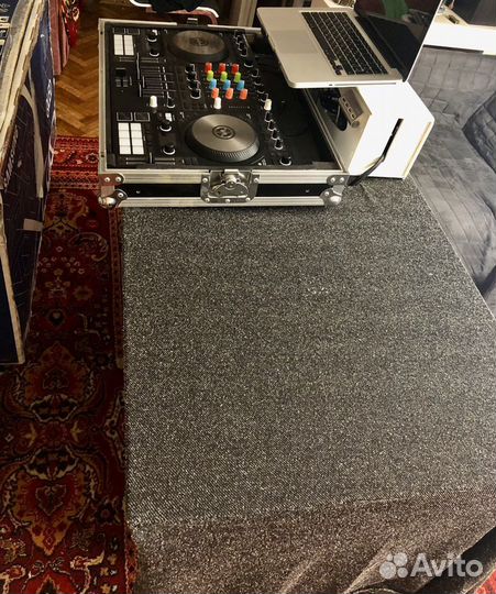 Мобильный стол для dj. Складной стол