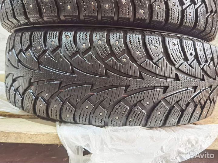Hankook Winter I'Pike 215/65 R17 98T