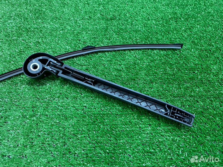 Поводок заднего стеклоочистителя Ауди Q5 8R VAG