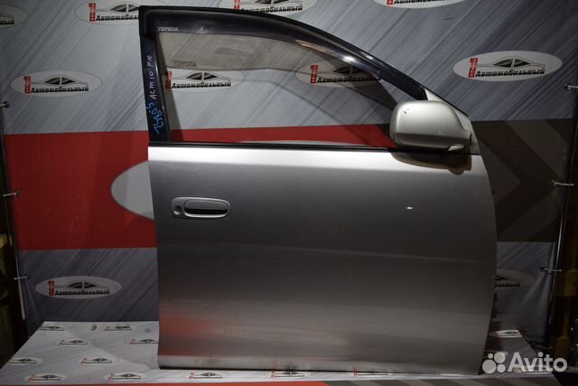 Дверь перед право c Toyota Gaia ACM10G 1AZ-FSE