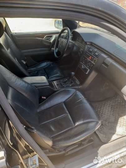 Mercedes-Benz E-класс 2.2 МТ, 1997, 450 000 км