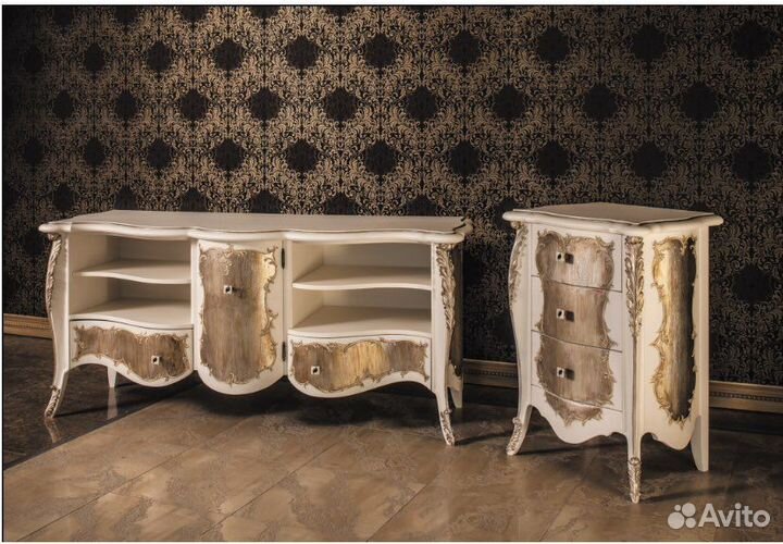 Тумбочка с ручной росписью.(Справа).Н-850х650х460