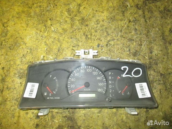 Панель приборов Toyota Corolla NZE120