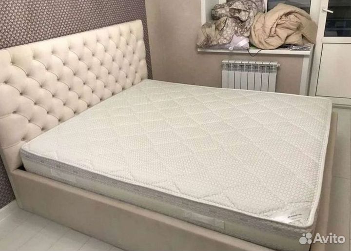 Дизайнерская кровать