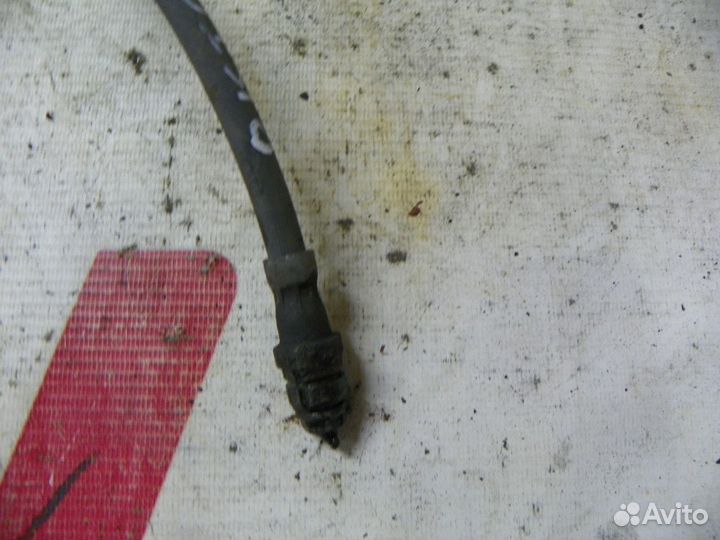 Шланг тормозной передний Skoda Octavia