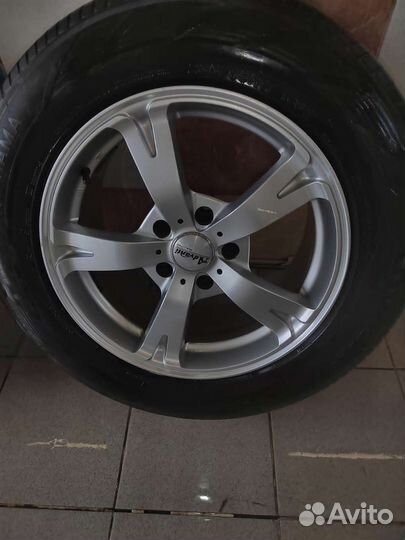 Acustica Challenger 235/65 R17