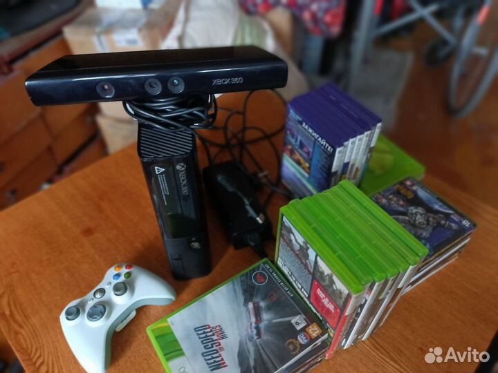 Xbox 360E + kinect + 27 игр