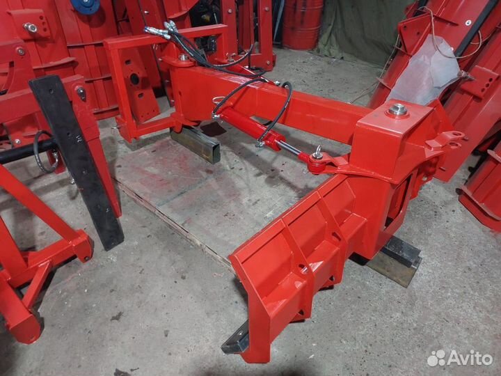 Гидравлический грейдерный отвал 2м на мтз