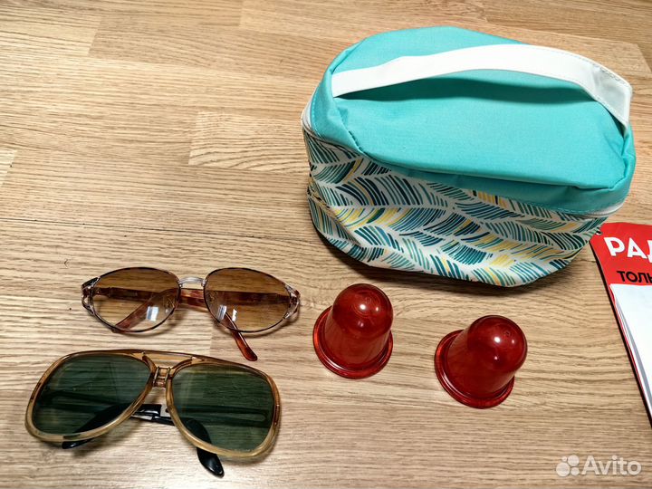 Массажные банки,календари, косметичка, очки и др