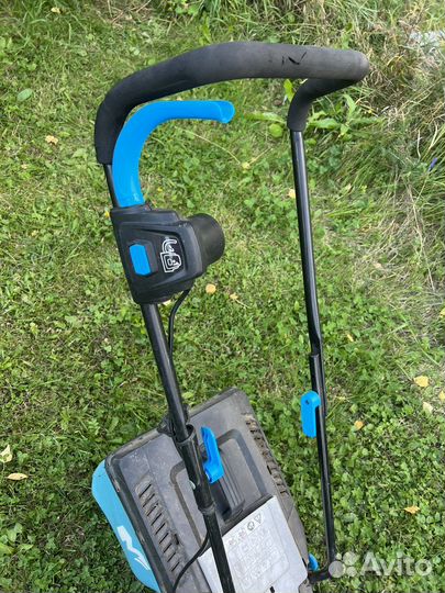 Газонокосилка электрическая