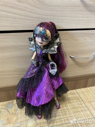 Ever After High Рейвен Квин День Коронации кукла