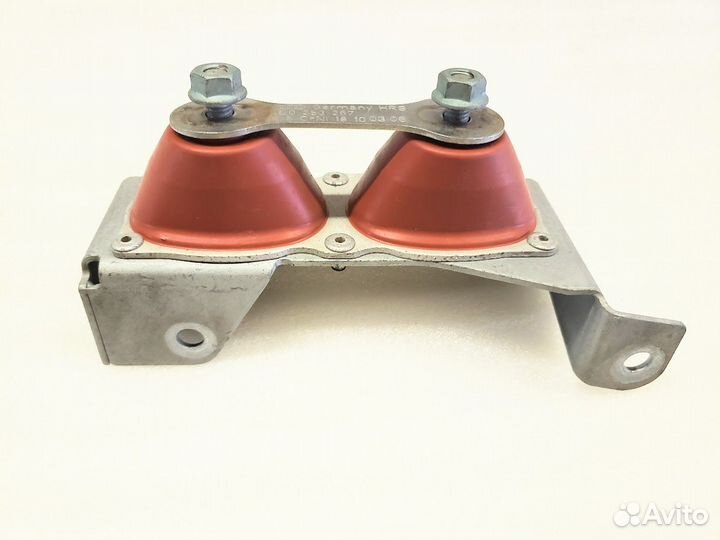 Кронштейн глушителя Audi A8 D3