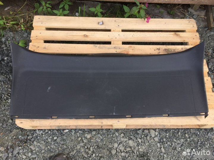 Обшивка двери багажника Mercedes-Benz Glc-Class