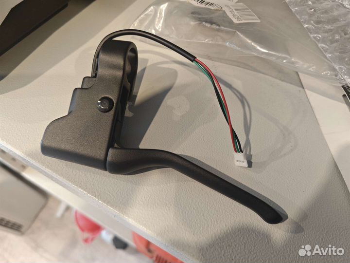 Рычаг тормоза электросамоката Xiaomi m365 pro