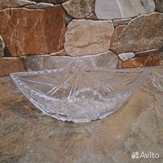 Ваза хрустальная