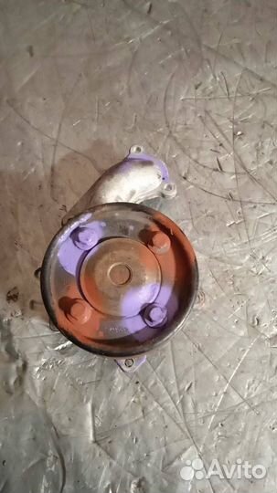 Водяная помпа Ford Transit Connect 2006