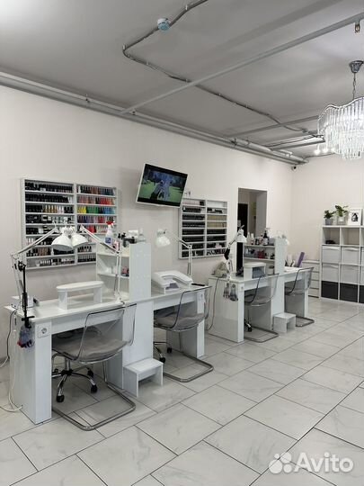 Аренда рабочего места мастера маникюра