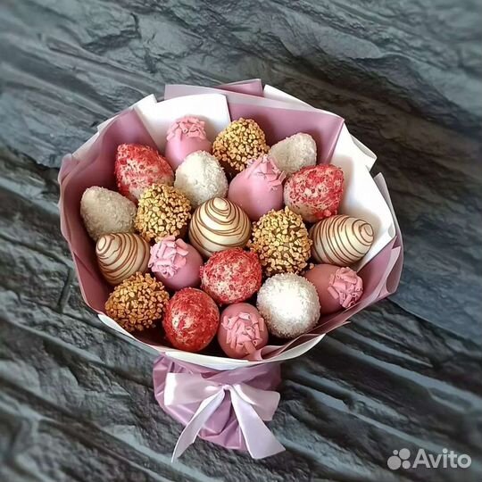 Букеты из клубники