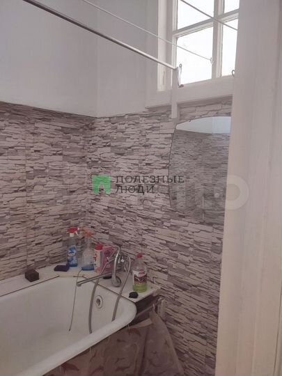 2-к. квартира, 54 м², 2/4 эт.