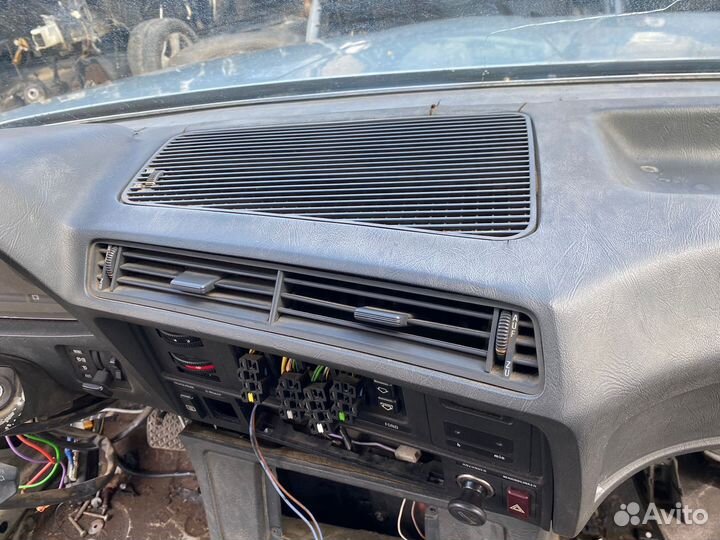 Дефлекторы BMW E23