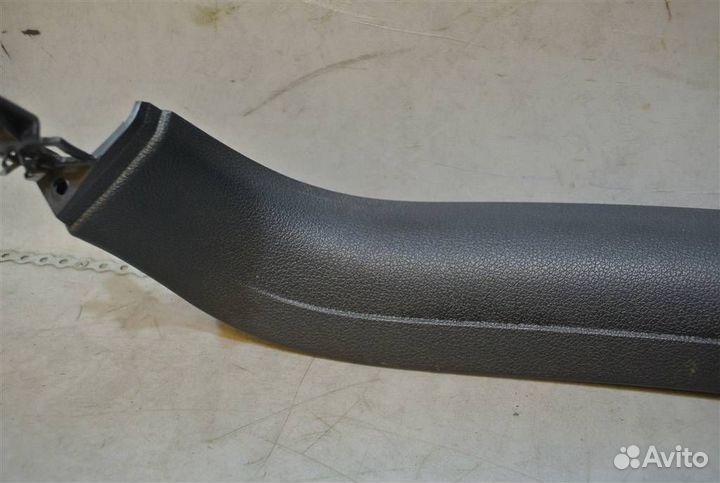 Обшивка двери багажника Audi Q7 2005-2015