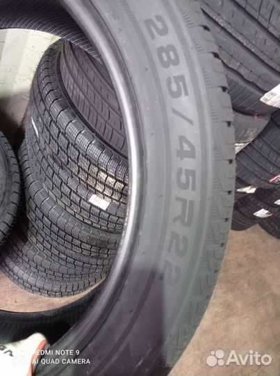 RoadX RXQuest SU01 285/45 R22 114W