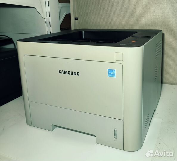 Лазерные мфу и принтеры HP и Samsung