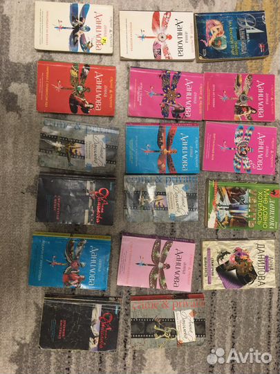 Книги,детективы,романы