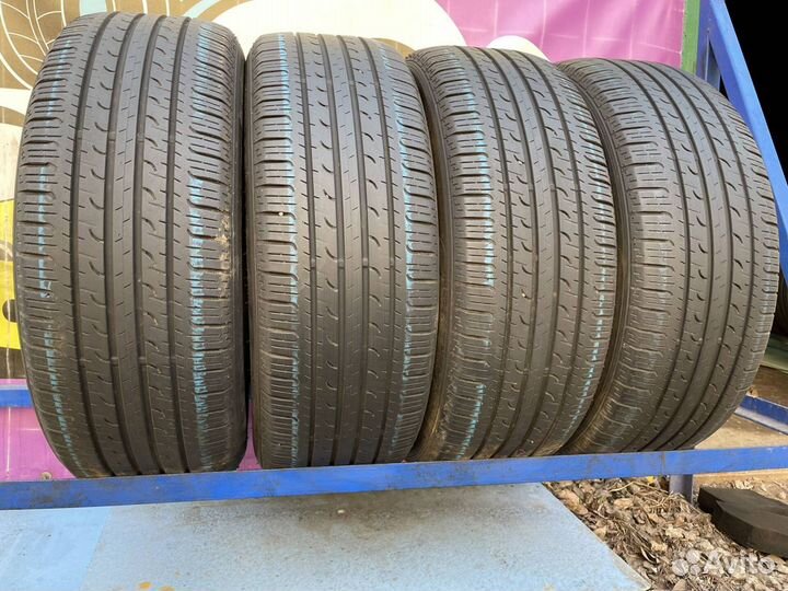 Goodyear EfficientGrip SUV 4x4 225/55 R19