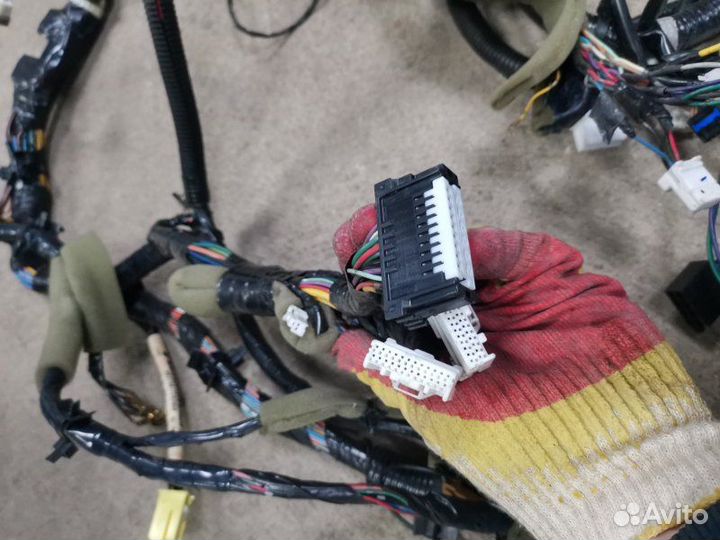 Проводка салона Nissan Tiida хэтчбек HR16 2007