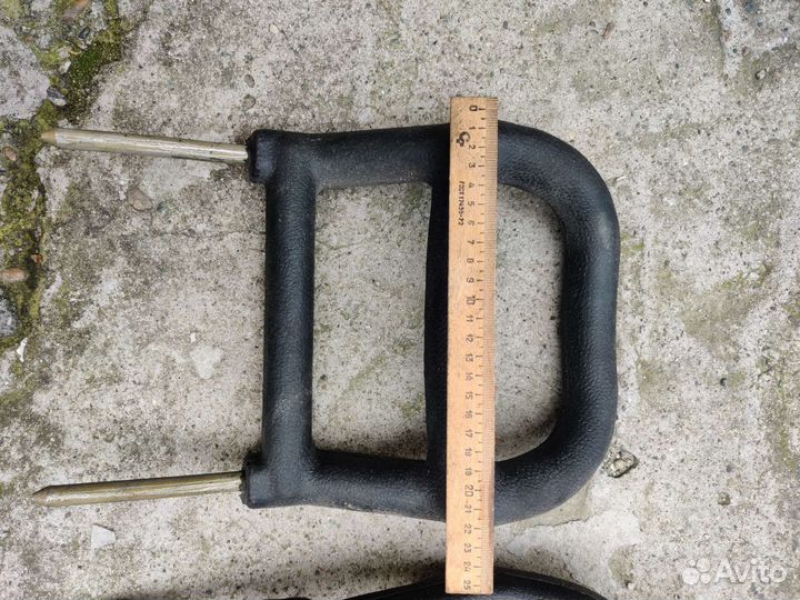 Пара передних подголовников мягкие