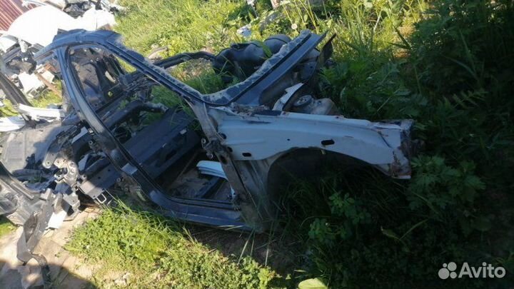 Стойка крыши кузова порог Renault Duster 2.0 4*4