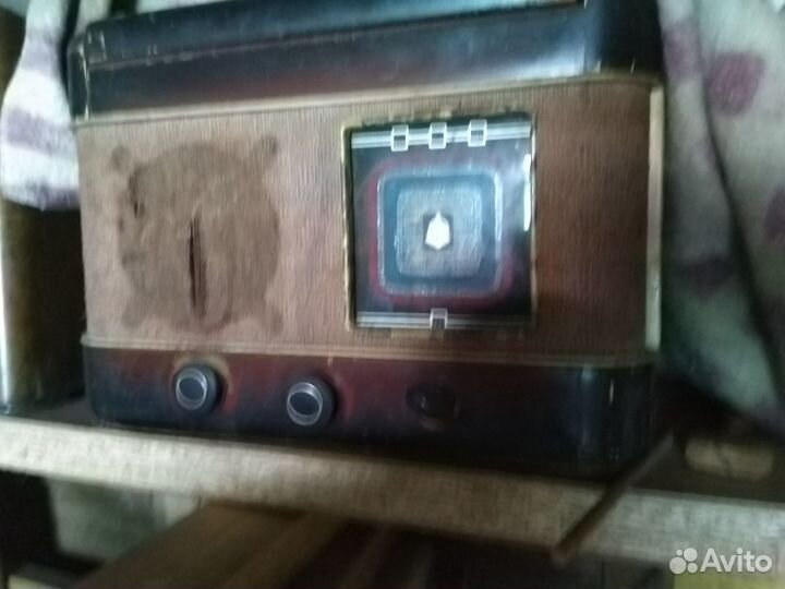 Радиоприемник ретро
