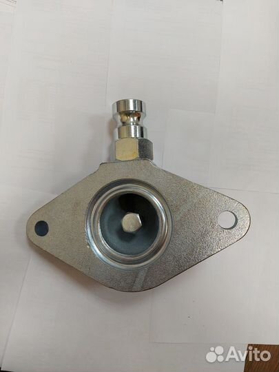 Нижний фланец