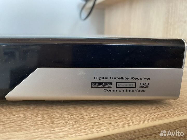 Ресивер триколор DRE 7300