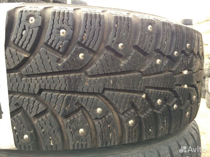 117. Резина Nokian 185/65R15 на дисках от шевроле