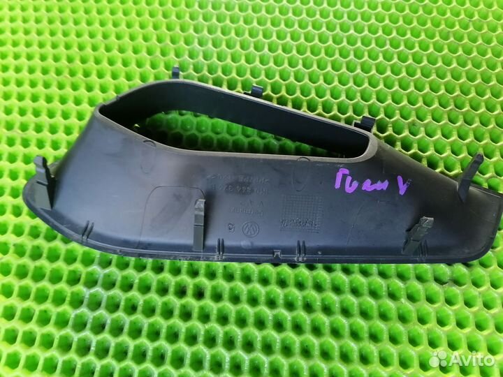 Накладка консоли Фольксваген гольф 5